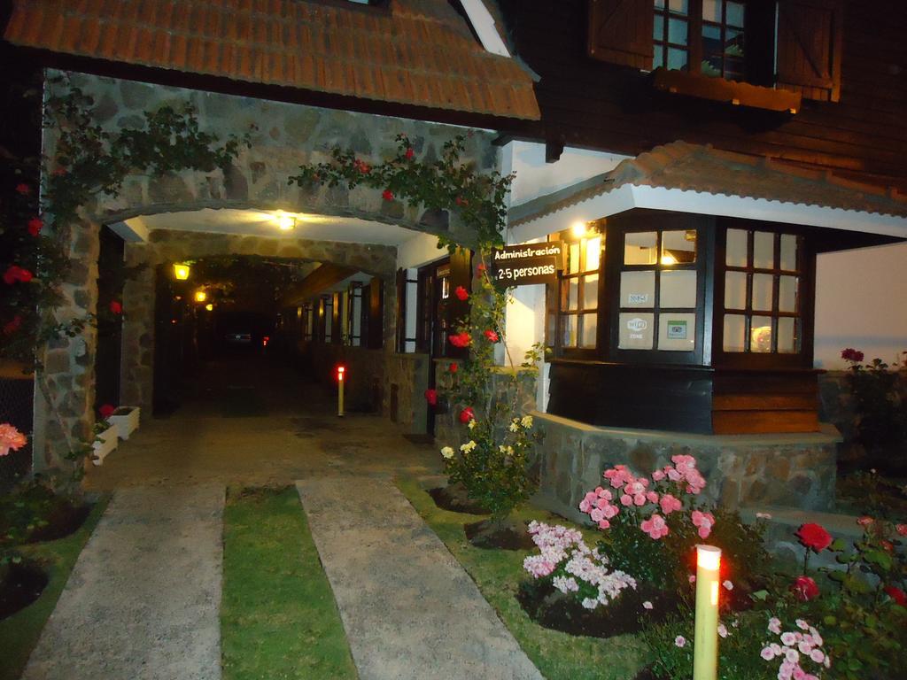 Apart Rose Garden Сан-Мартин-де-лос-Андес Экстерьер фото